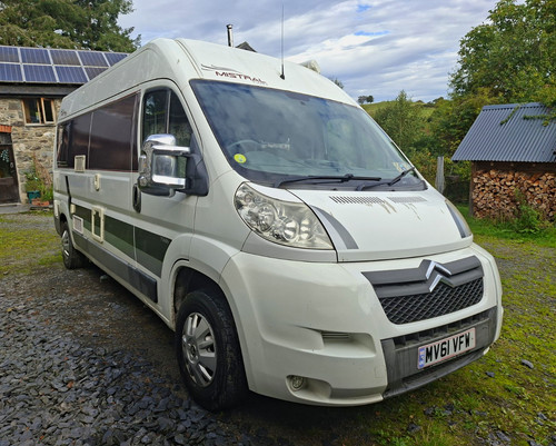 Berth motorhome campervan - 2,